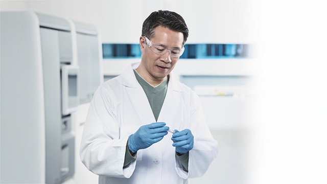 Alt text for image card