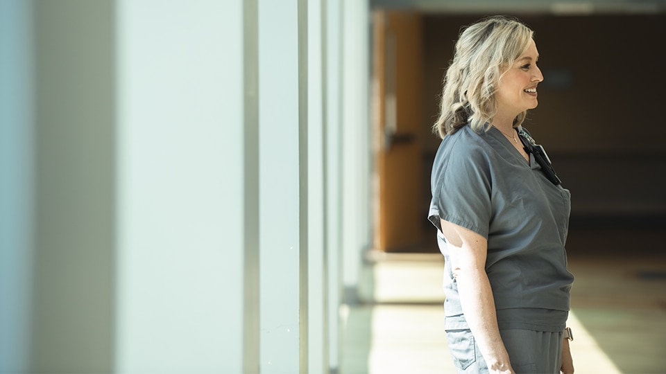 Alt text for image card