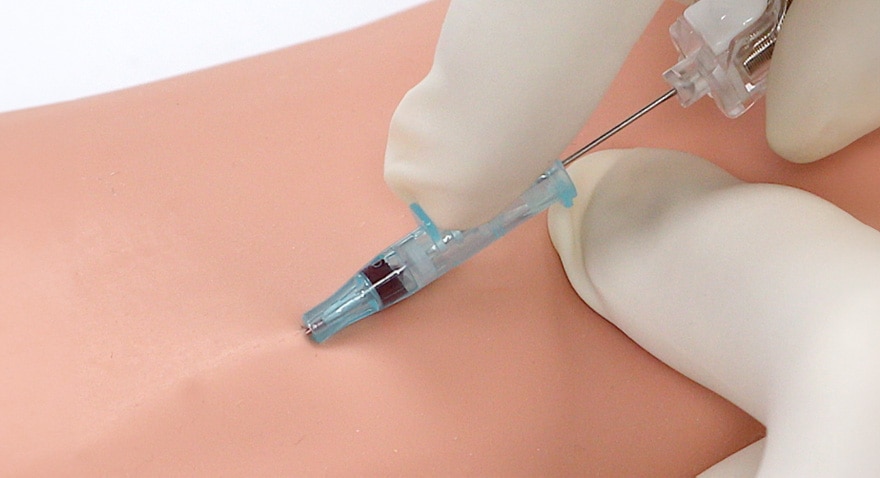 BD Insyte Autoguard™ BC Shielded IV Catheter with Blood Control