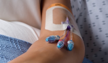 ニューベラス プラス MaxPlus™ and MaxZero™ Needle-free Connector